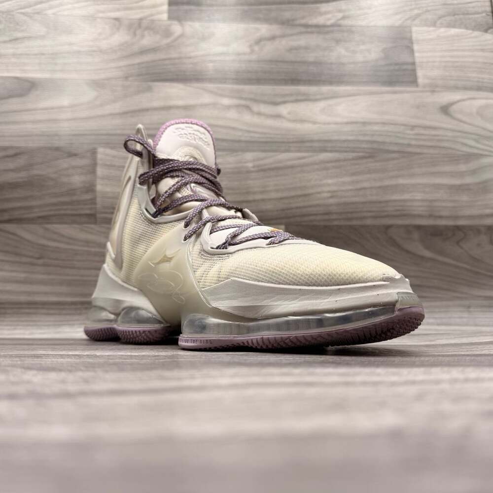Nike LeBron 19 'The Cast' Phantom Light Iron Ore Amethyst Wave Canyon Purple